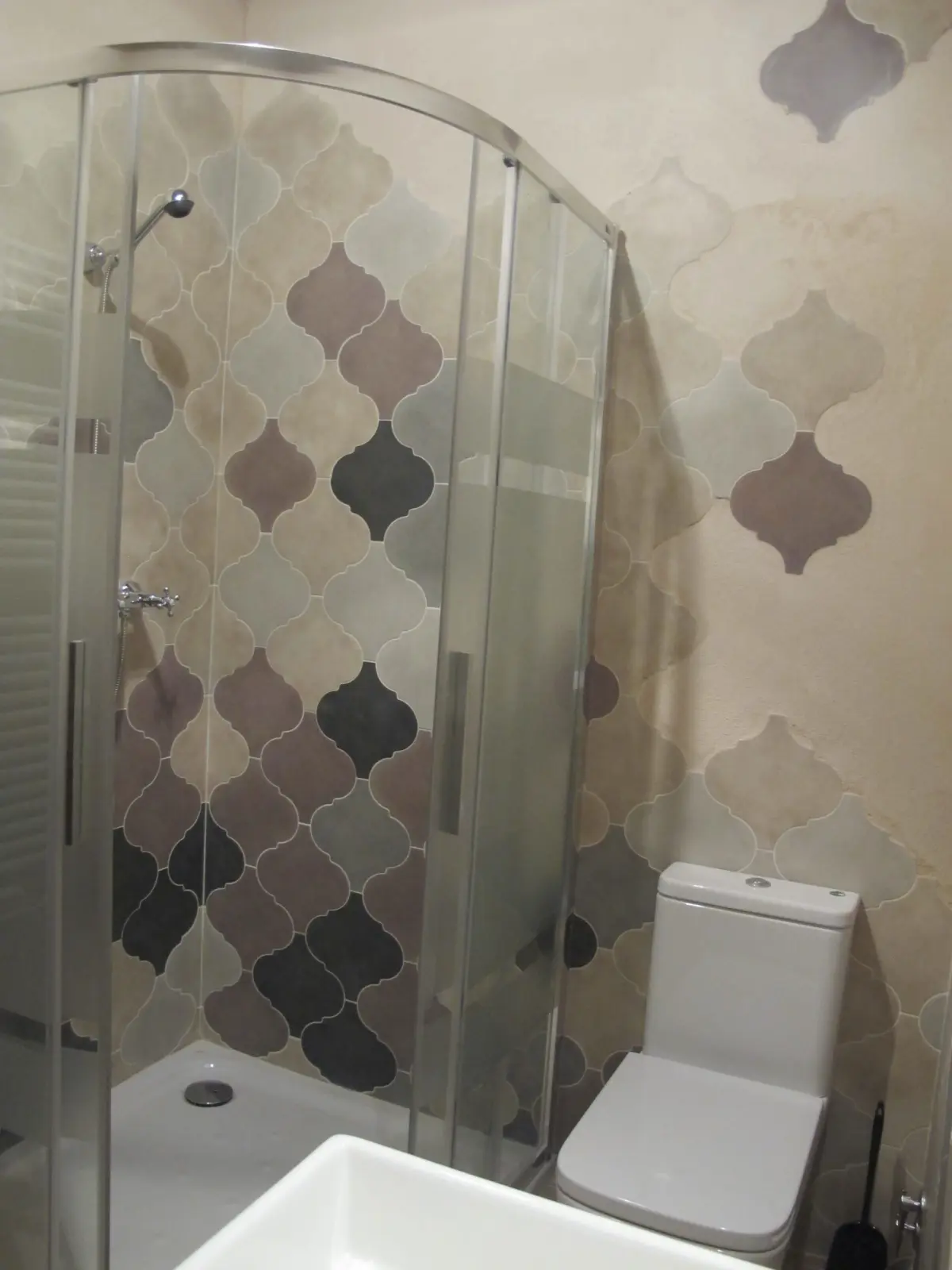 Cal Nenot bathroom