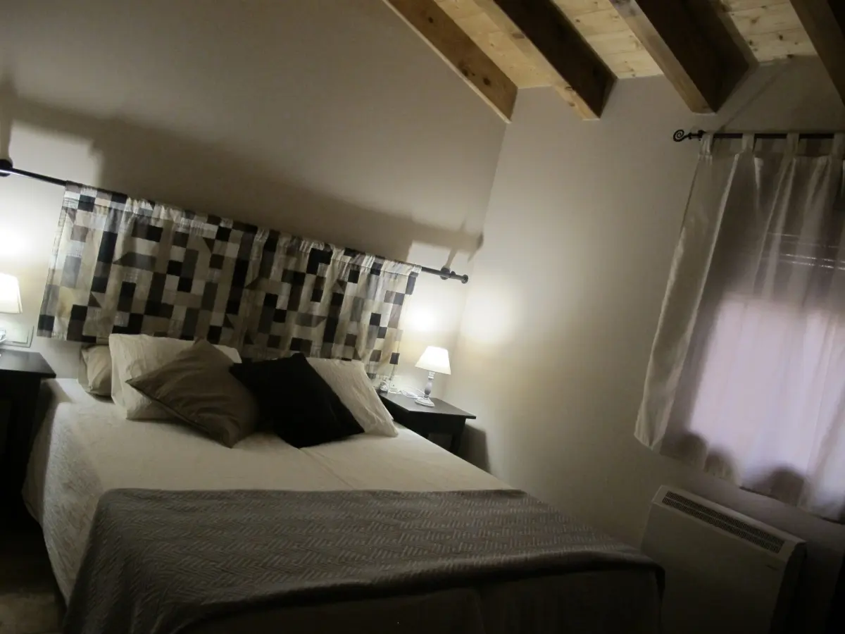 Pirineus room